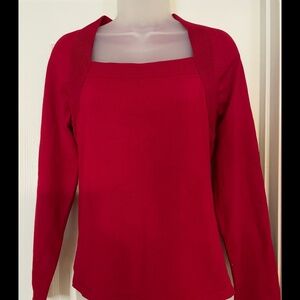 Nvgard collection RED TOP WITH LONG SLEEVES. Size 8